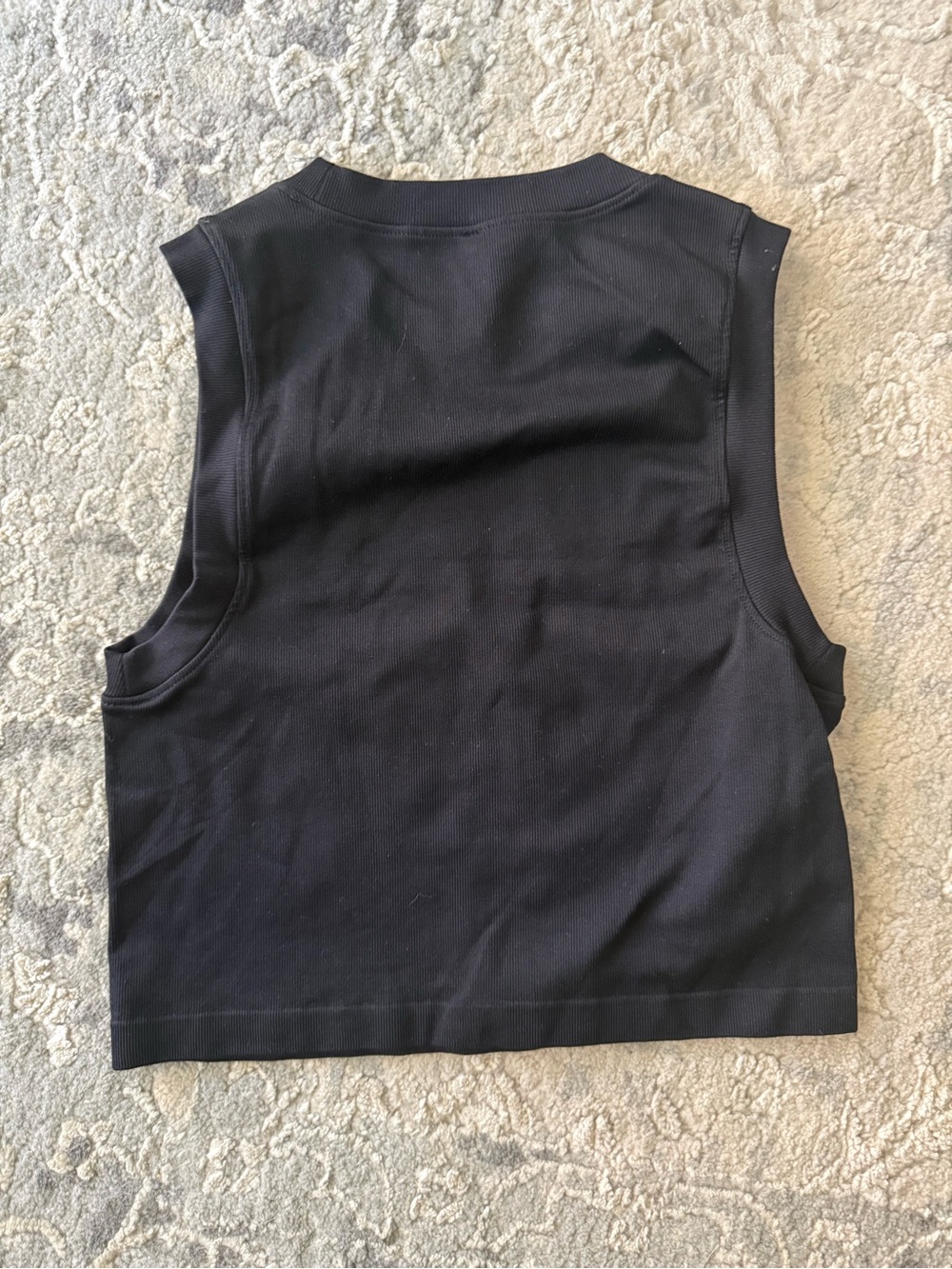 Dynamite Black Ribbed Cropped Tank - Picture 2 of 2